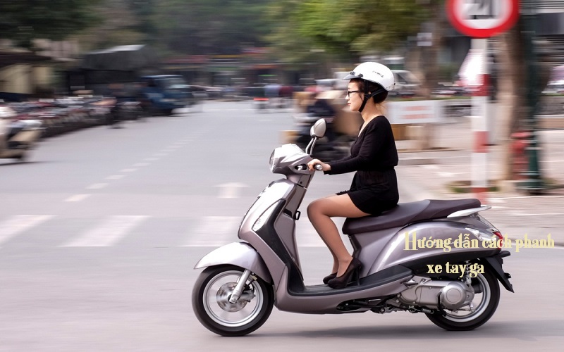 Hướng dẫn cách phanh xe tay ga như thế nào cho đúng