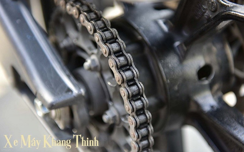 Thường xuyên vệ sinh hoặc thay mới nhông sên dĩa 