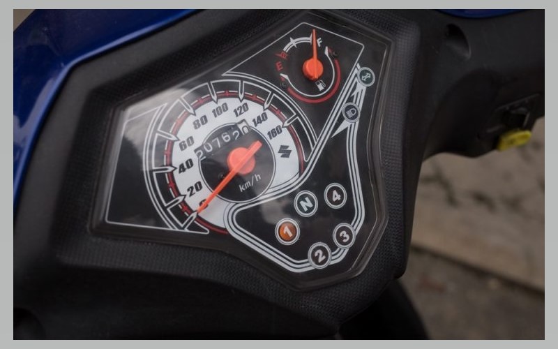 Hướng dẫn lái xe côn tay cho người mới bắt đầu