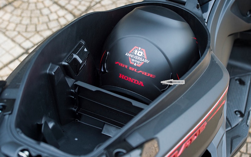 So sánh Suzuki Impulse và Honda Airblade 125