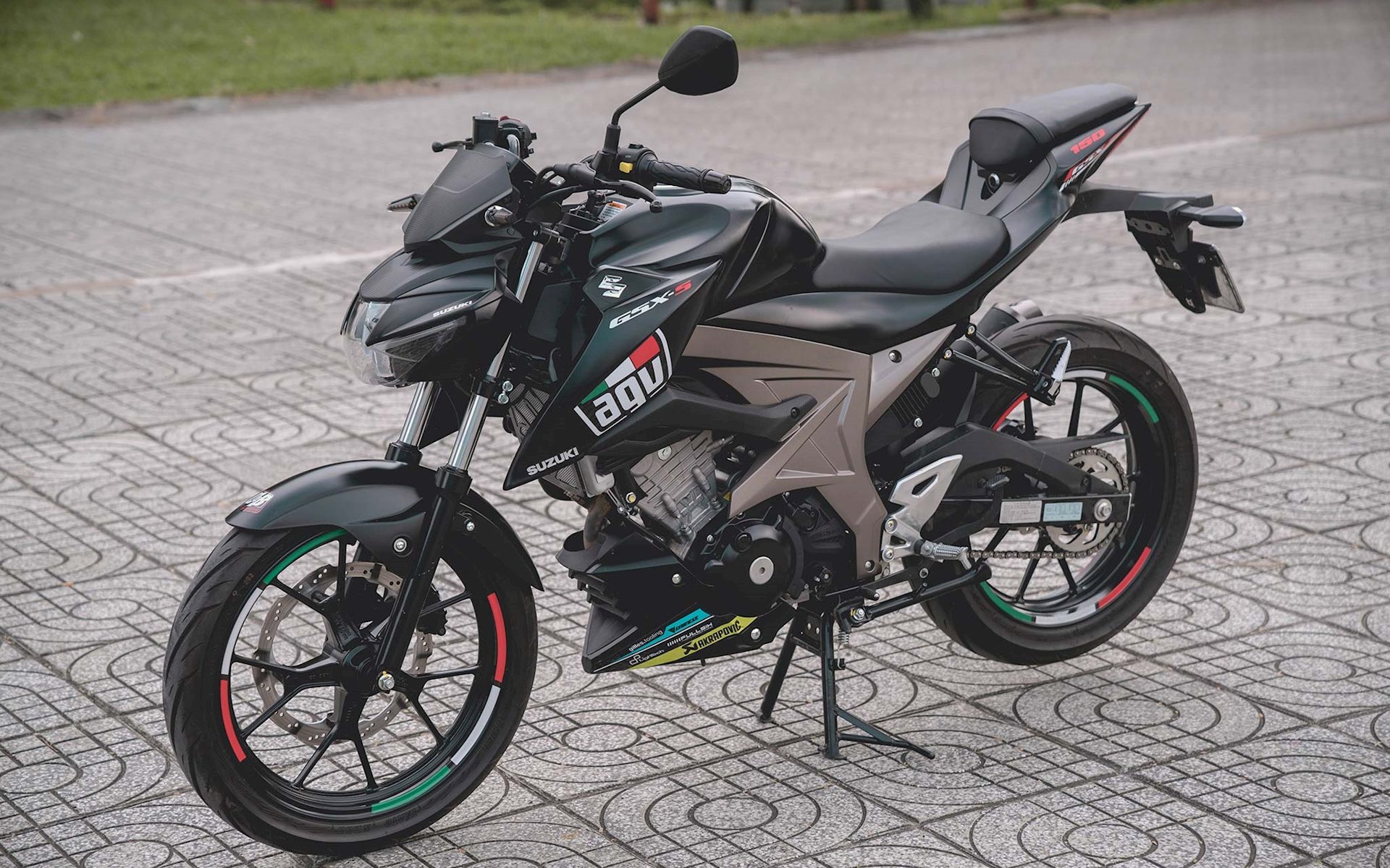 Clip Review GSX-S150